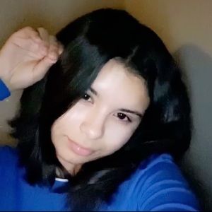 Meet your Posher, Daniela
